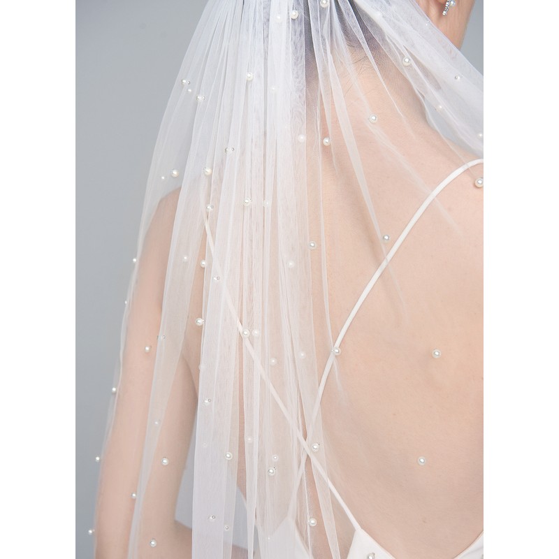 One-tier Cut Edge Fingertip Bridal Veils With Satin Flower