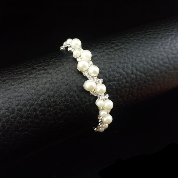 Classic Alloy/Rhinestones/Imitation Pearls Ladies' Bracelets