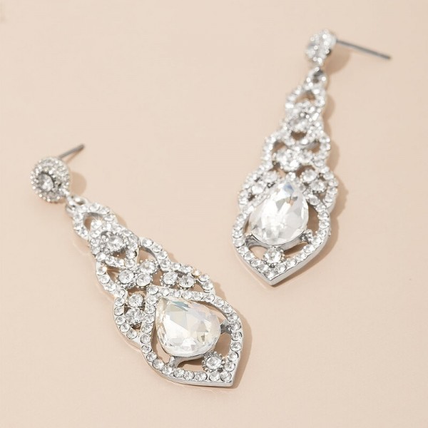 Romantic Alloy/Rhinestones Ladies' Earrings
