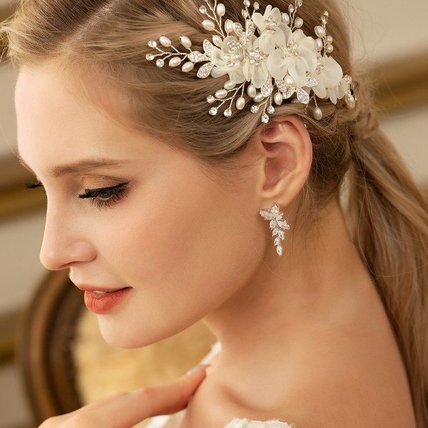 Ladies' Elegant Zircon Earrings For Bride/For Bridesmaid/For Mother