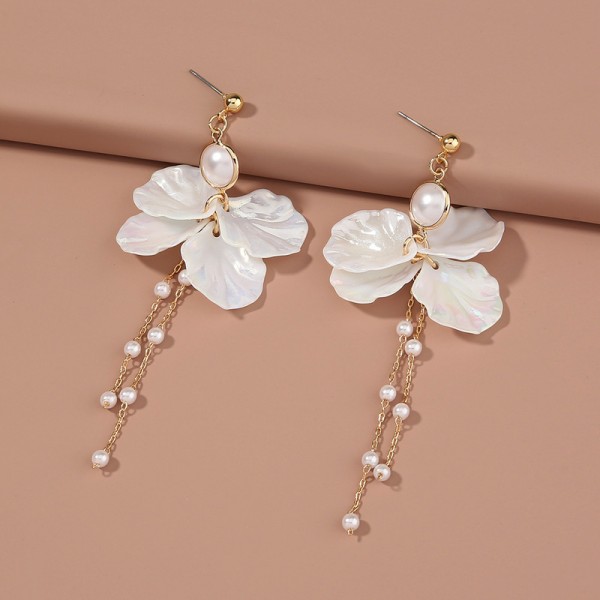 Unique Alloy/Pearl Earrings