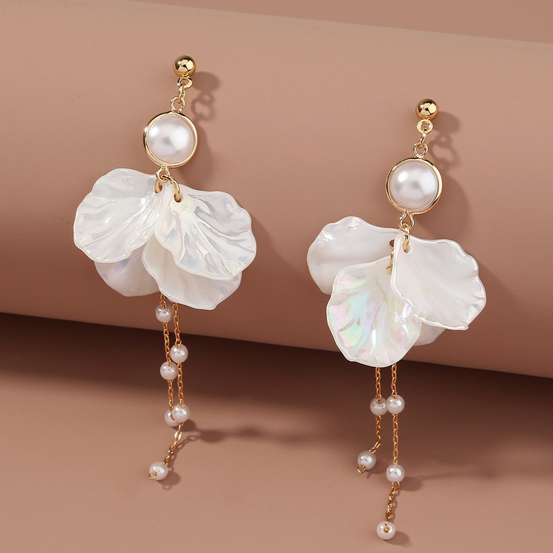 Unique Alloy/Pearl Earrings