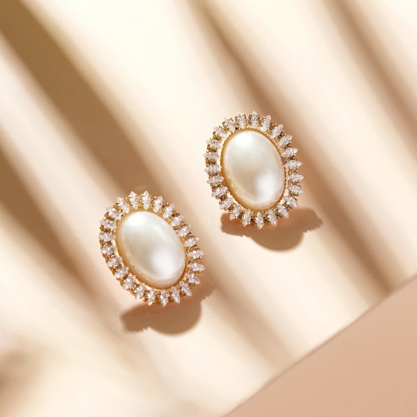 Elegant Alloy/Pearl/Rhinestones Earrings