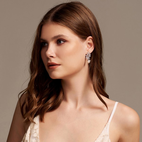 Elegant Alloy/Pearl/Rhinestones Earrings For Her