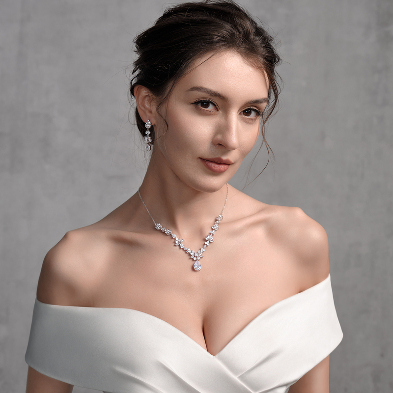 Non-personalized Ladies' Beautiful Zircon Jewelry Sets For Her