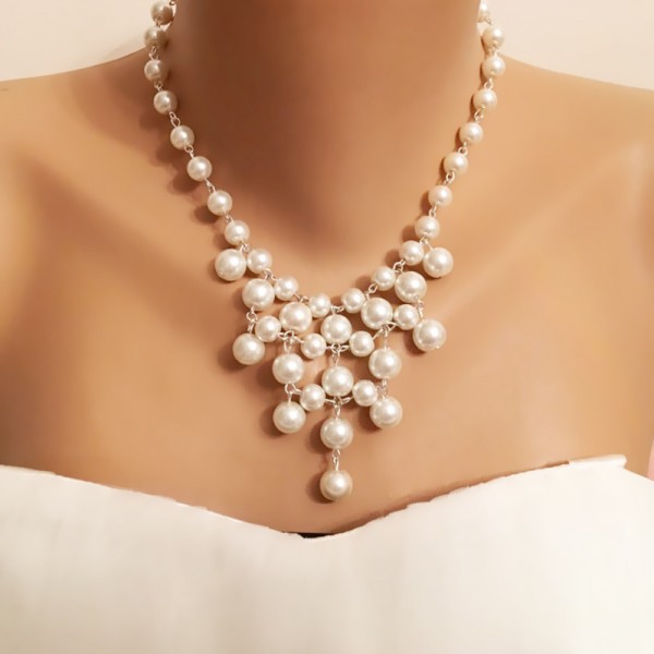 Ladies' Elegant/Beautiful/Classic Alloy/Imitation Pearls Necklaces