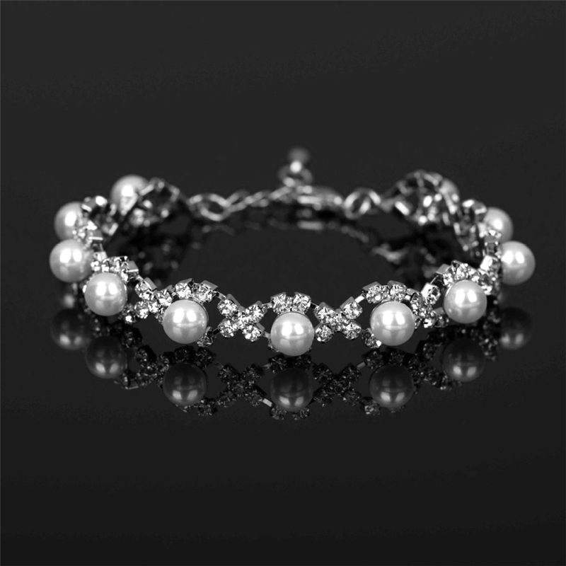 Ladies' Elegant/Beautiful/Classic Alloy/Imitation Pearls Bracelets