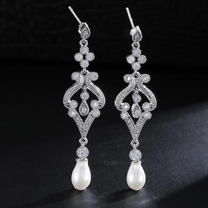 Luxurious Copper/Zircon/Platinum Plated With Imitation Pearls Ladies' Earrings