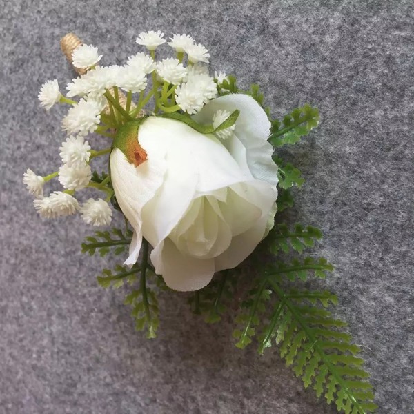 Classic Cloth Boutonniere (Sold in a single piece) -